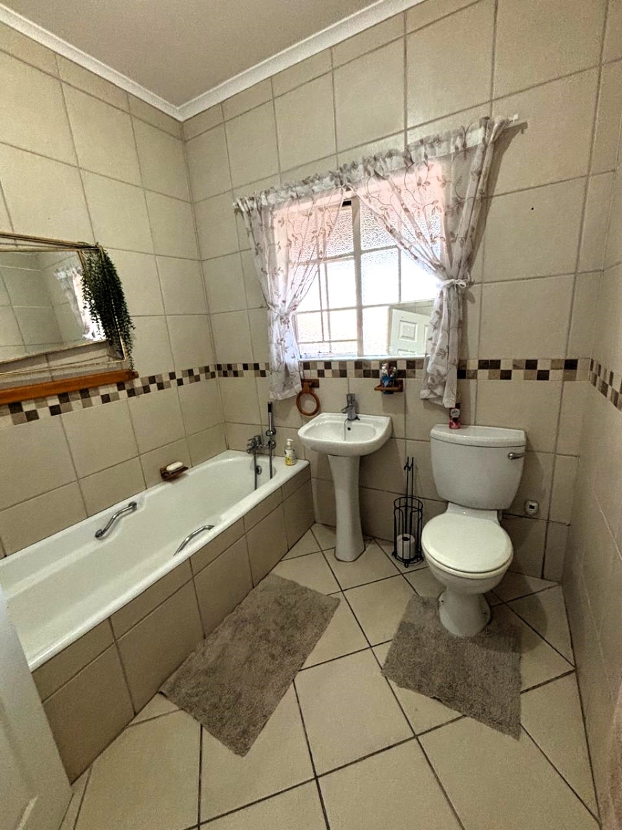 3 Bedroom Property for Sale in Vanes Estate Eastern Cape